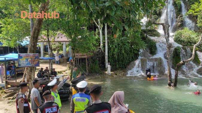 13. Curug Laweung